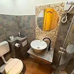 Happyrooms Piata Romana Szálloda Bukarest
