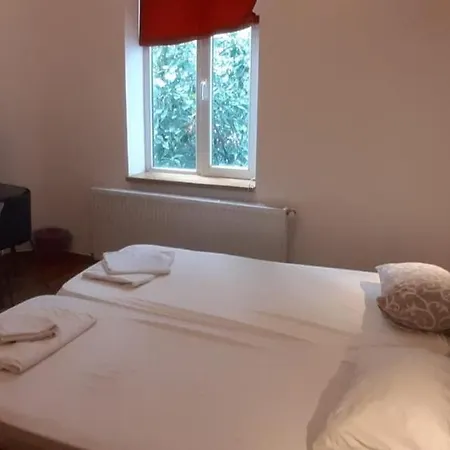 فندق Happyrooms Piata Romana