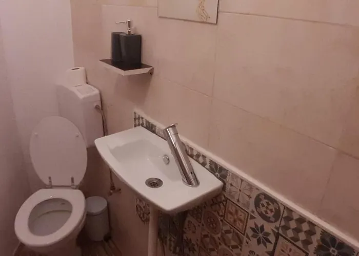 Happyrooms Piata Romana 3* Bucureşti