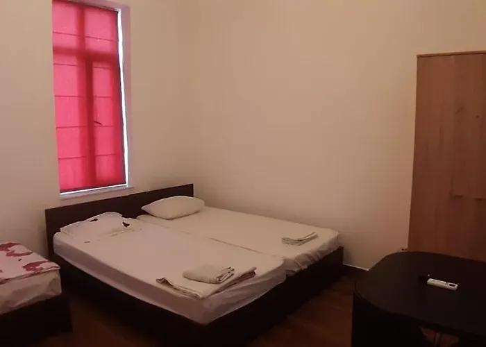 Happyrooms Piata Romana 3*