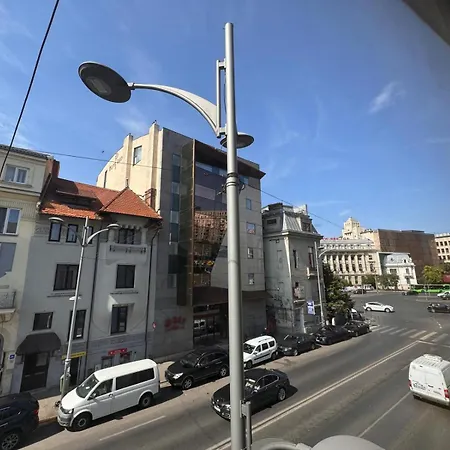 Happyrooms Piata Romana Hotel