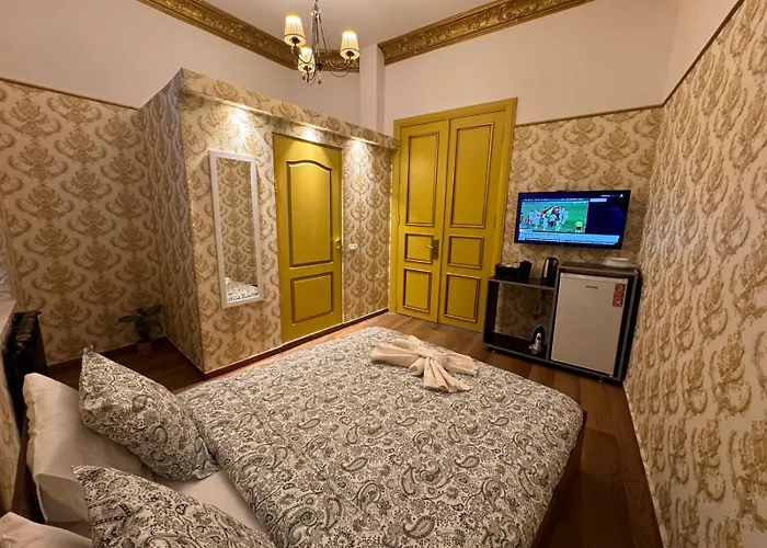 Happyrooms Piata Romana 3*